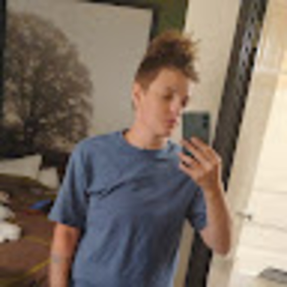 Meet your Posher, Carrie